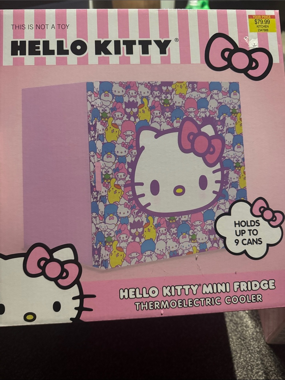 Hello Kitty Mini Fridge Packaging
